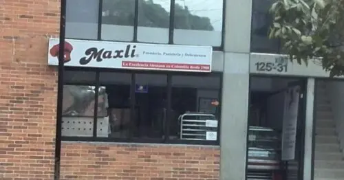 MAXLI PASTELERIA NIZA 8 MAXLI PASTELERIA NIZA 8